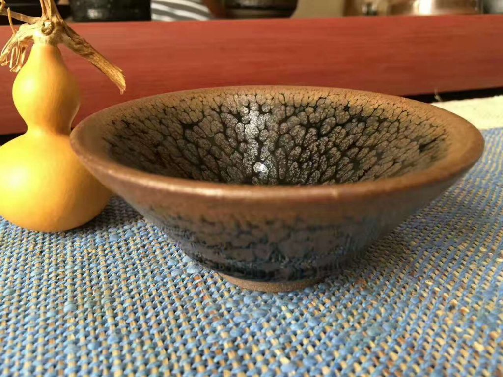 工藝美術(shù)老師楊敏“蛇鱗紋”：口9.5高4.3