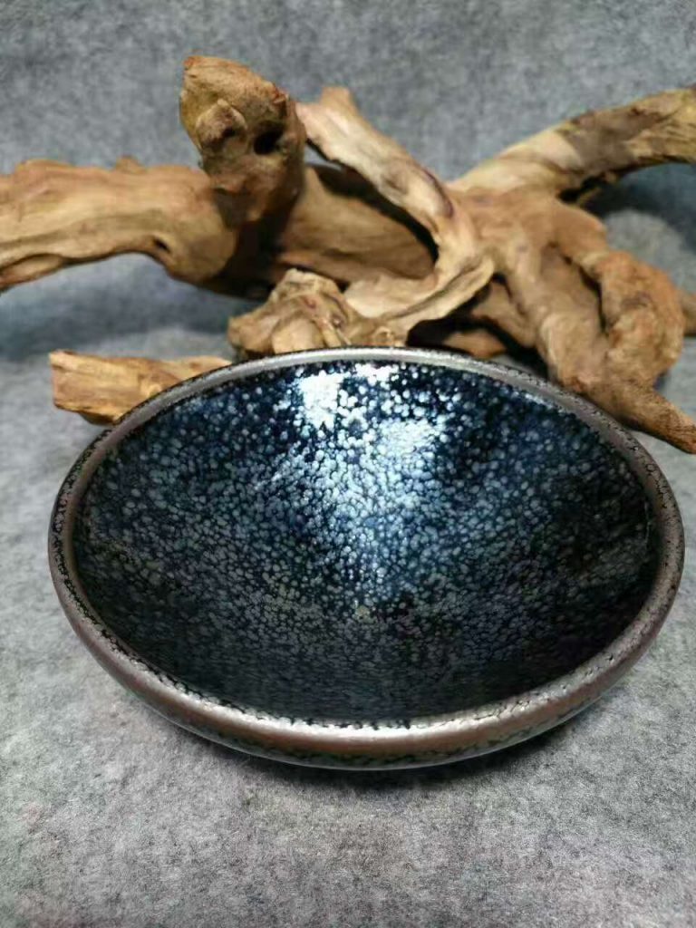 繆興洲油滴盞：口10.8高4.5