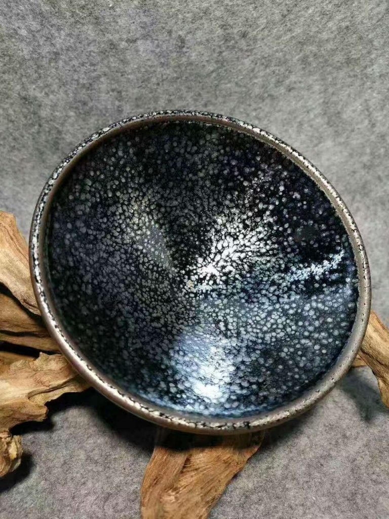 繆興洲油滴盞：口10.8高4.5