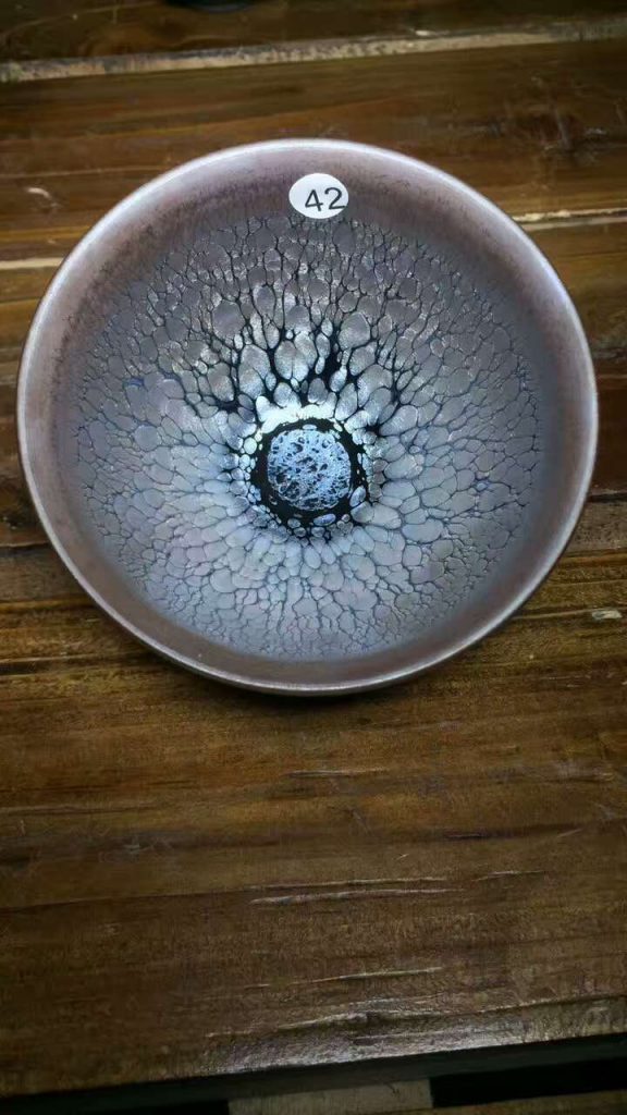 邱華忠 釉色古樸典雅 層次分明 口徑9高5.5 斑紋分布均勻 品相美！