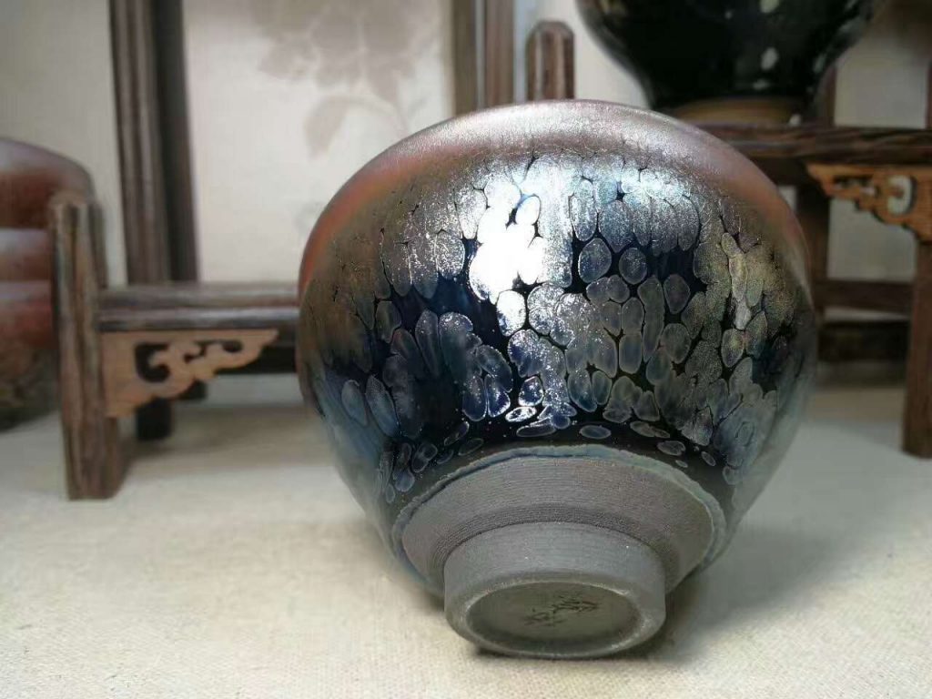 徐峰束口油滴：口8.3高5.3