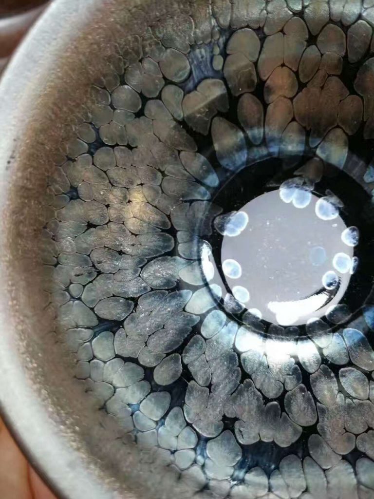 徐峰束口油滴：口8.3高5.3