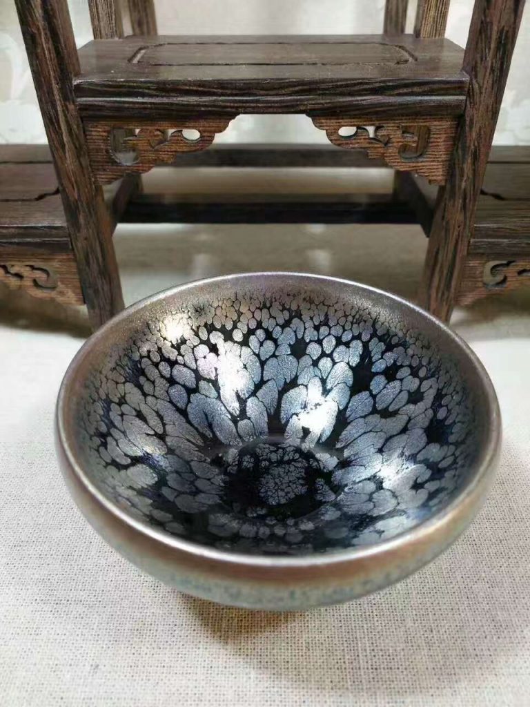 李盞柜斂口油滴盞：口8高4.2