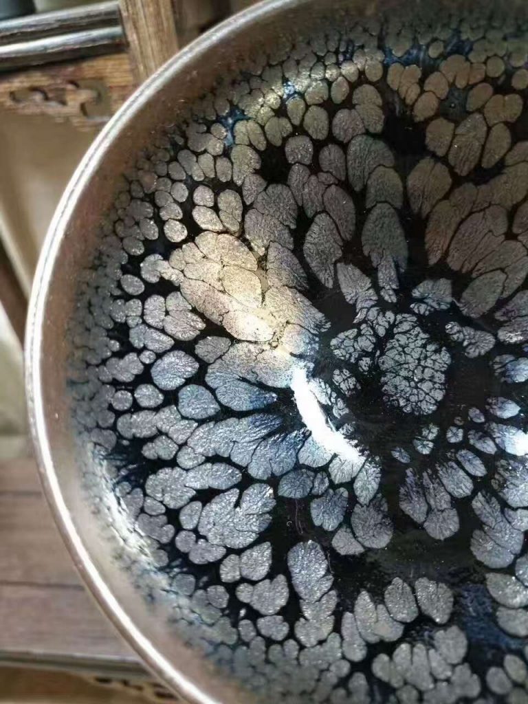 李盞柜斂口油滴盞：口8高4.2