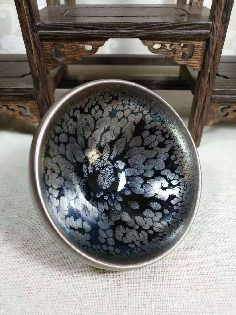 李盞柜斂口油滴盞：口8高4.2