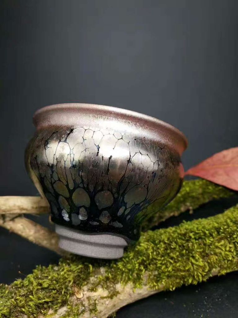 吳德興玉蘭杯：口7.6高5.7，油滴大而飽滿。