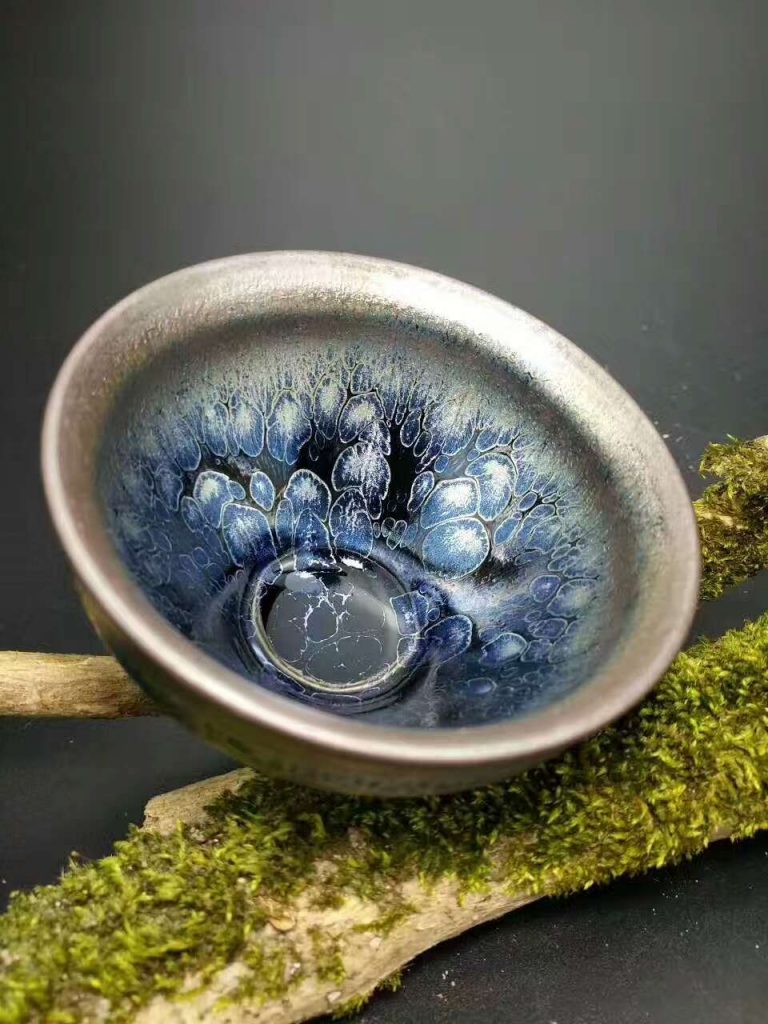 吳德興束口油滴盞：口8.6高6