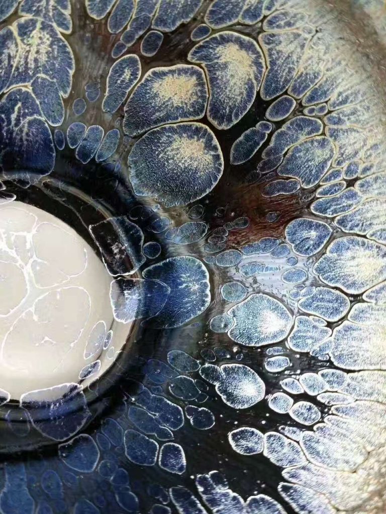 吳德興束口油滴盞：口8.6高6