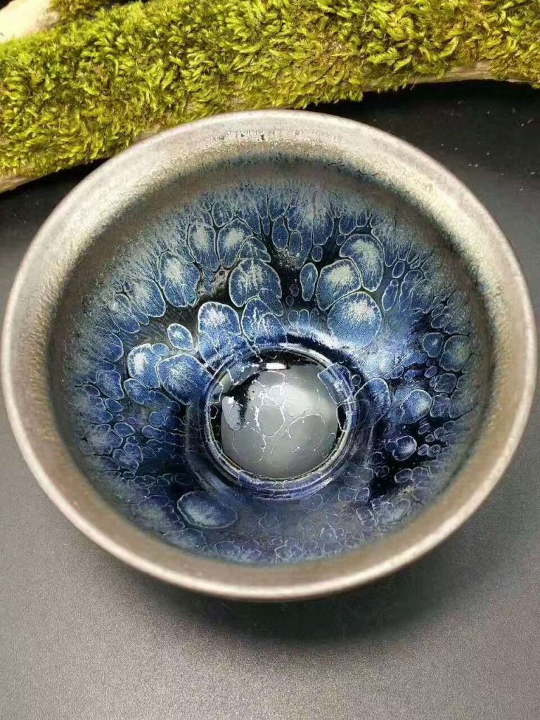 吳德興束口油滴盞：口8.6高6