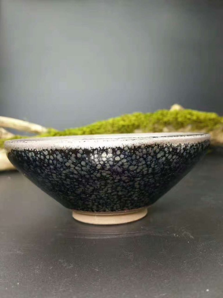 繆興洲斂口油滴盞：口10.8高4.5