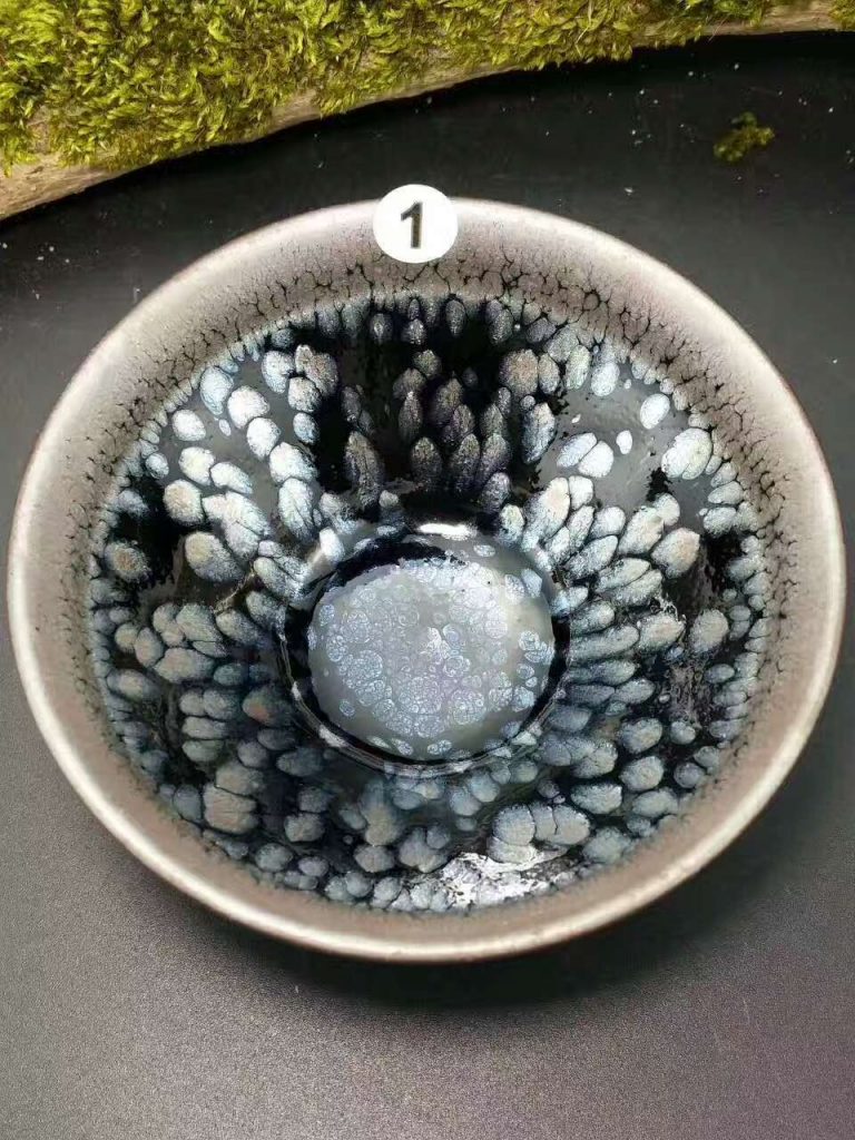 李昌海鷓鴣斑茶盞：口9高4.7