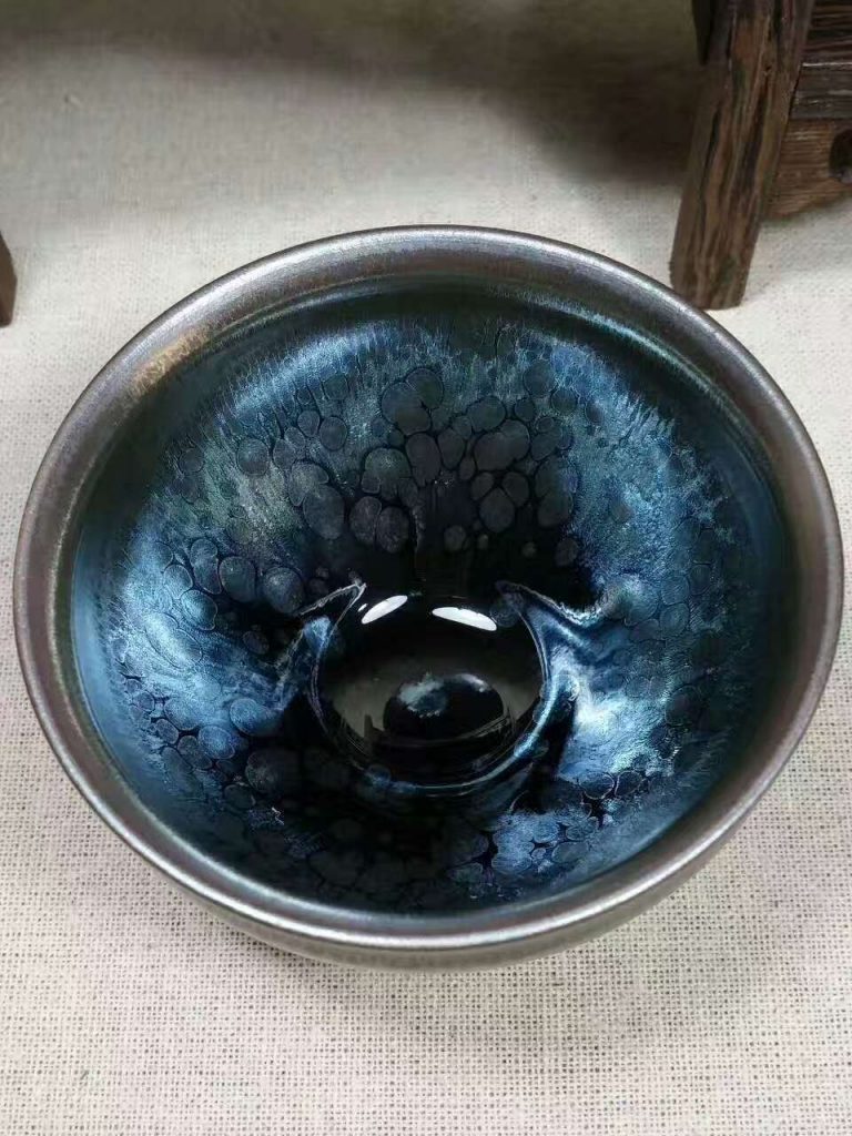 吳立主束口油滴盞：口8.2高5