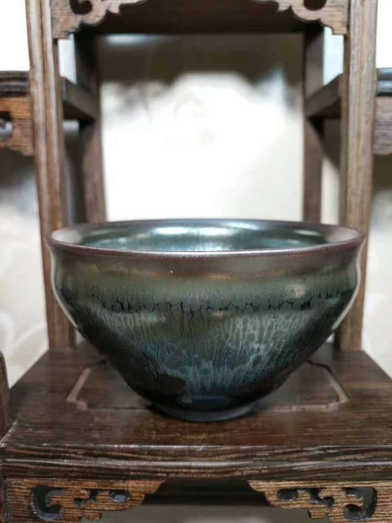 吳立主束口油滴盞：口8.2高5