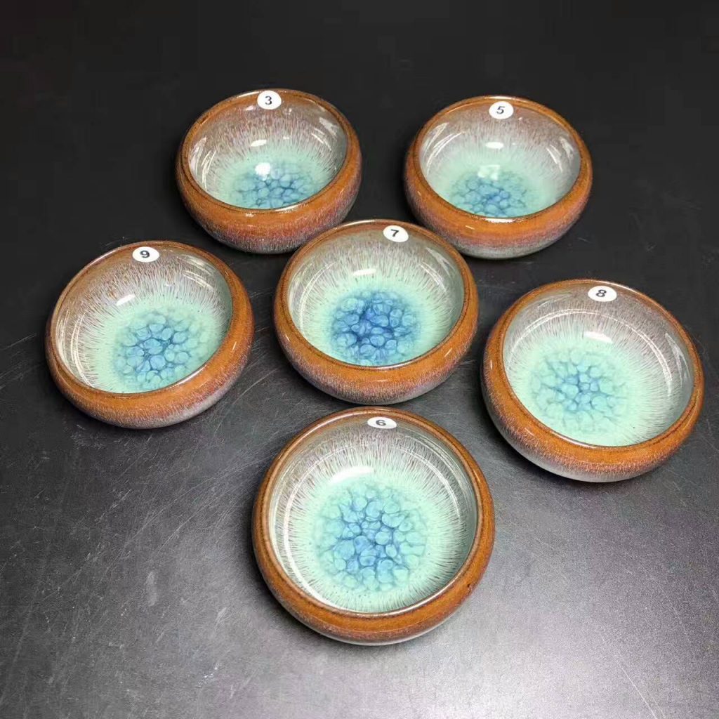 吳周君師傅，綠豪冰裂紋特色盞，口徑7肚大8高4.1