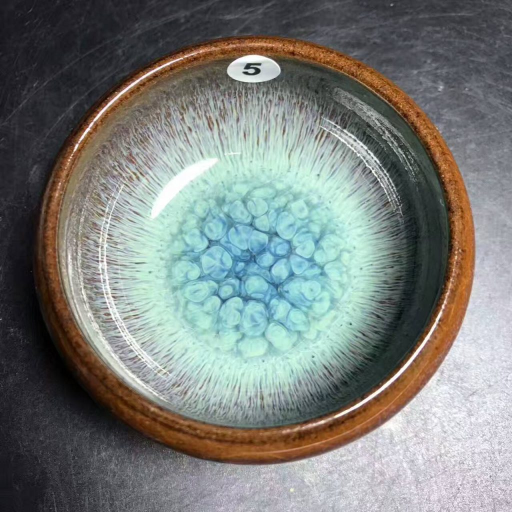 吳周君師傅，綠豪冰裂紋特色盞，口徑7肚大8高4.1