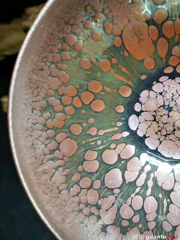 沐仙生“夜華”：口8.5高5，晶體飽滿。