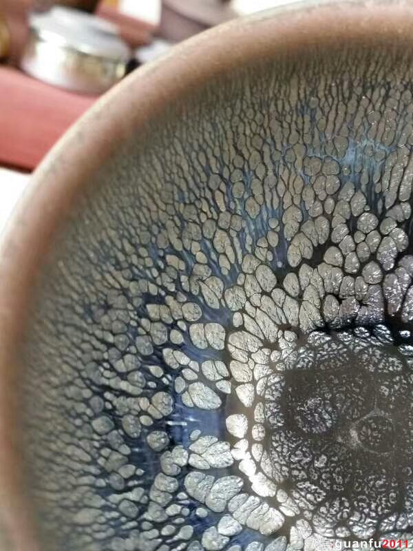 闕梅嬌師傅全手工束口香爐油滴盞：口9高6，沉穩(wěn)大氣。