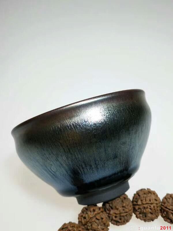 吳立主藍(lán)油滴：口7.8高5