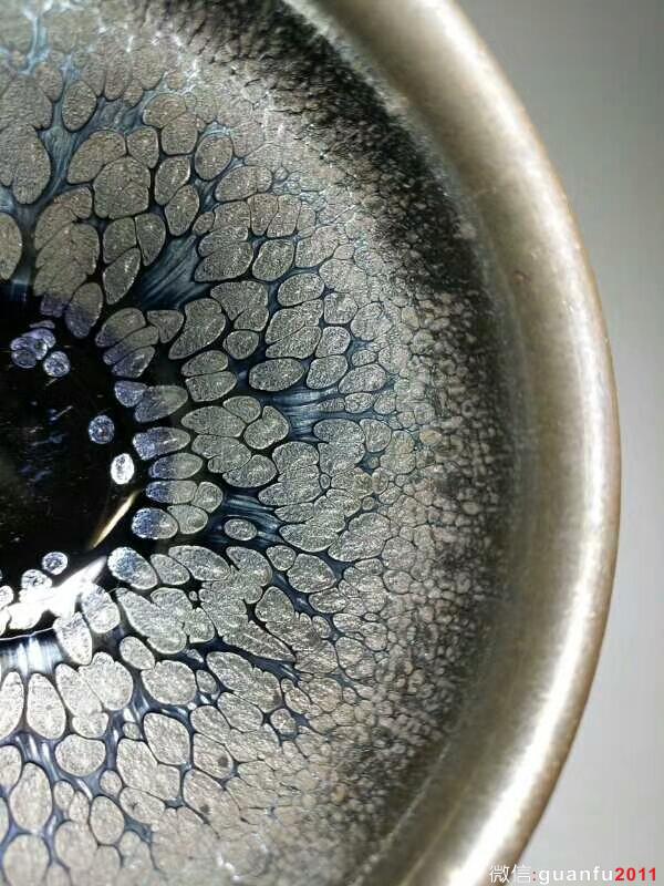 陳慧敏“羽鱗”：口8.7高5.6，油滴飽滿。