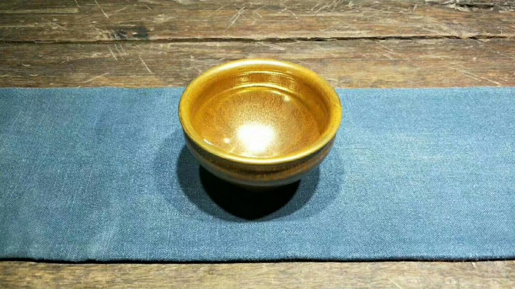 范澤鋒金絲玉毫紫砂胎：9*5.8