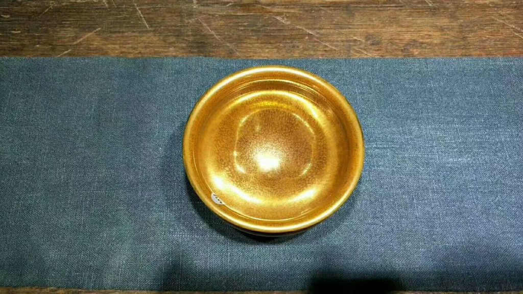 范澤鋒金絲玉毫紫砂胎：9*5.8