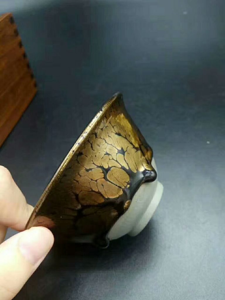 黃美金 撇口金油滴：9.8*4.8