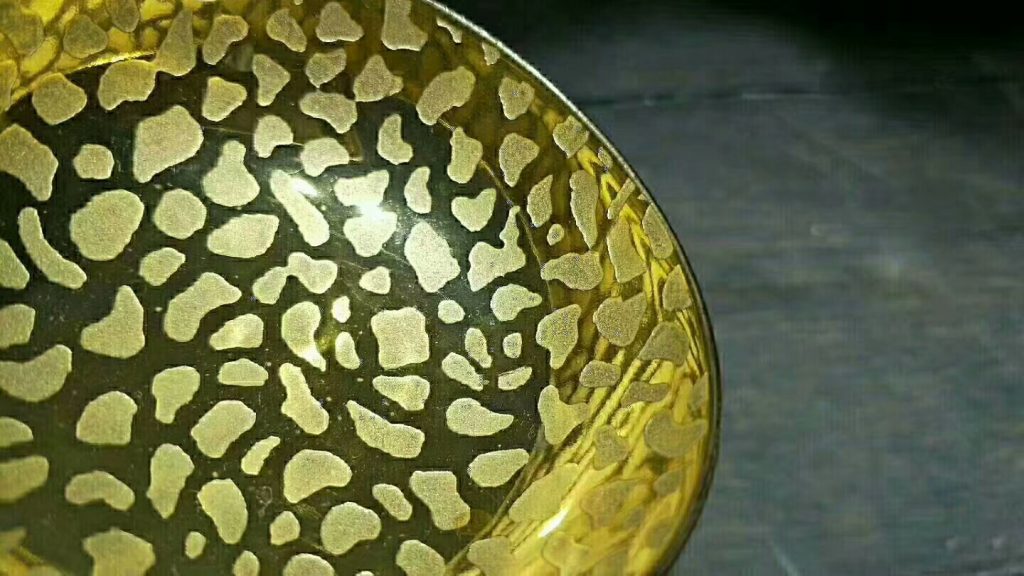 范澤鋒刻金釉：7.7*4.8