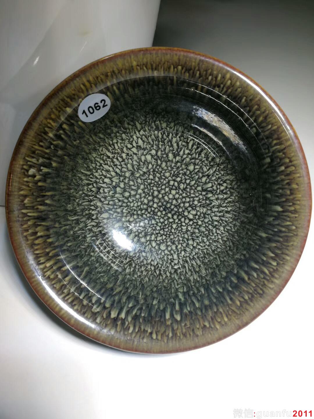 范澤鋒 孔雀開屏：口徑8.3*4