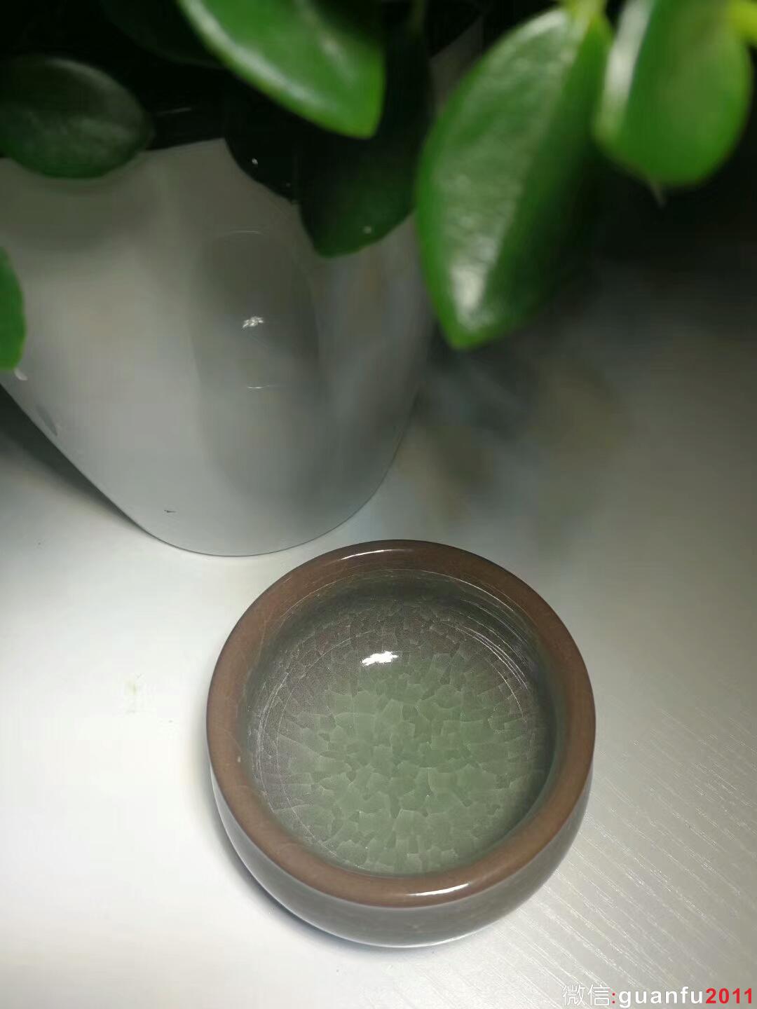 李振貴 單色釉：口徑7.3*4.2