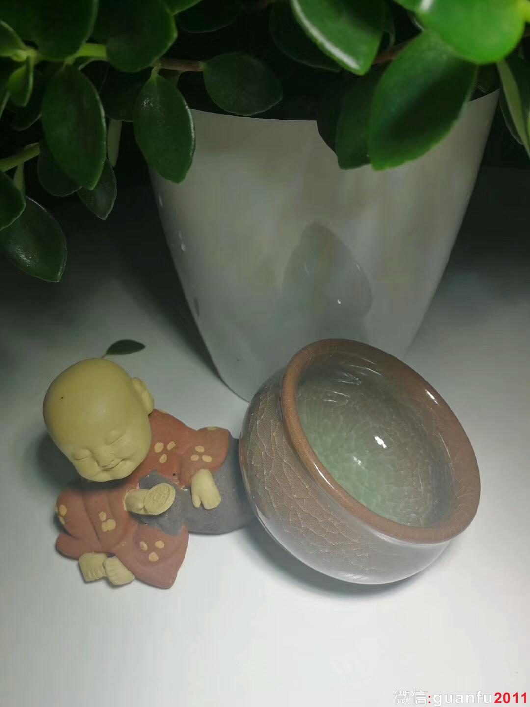 李振貴 單色釉：口徑7.3*4.2