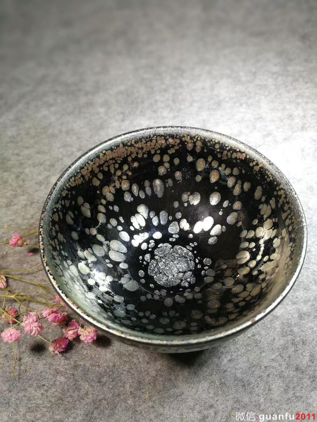 李佐文黑釉銀斑束口盞：口徑9*5.5