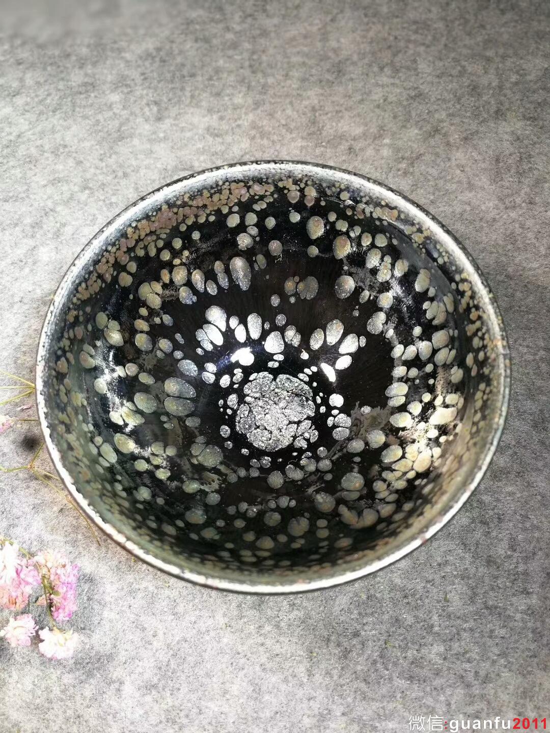 李佐文黑釉銀斑束口盞：口徑9*5.5