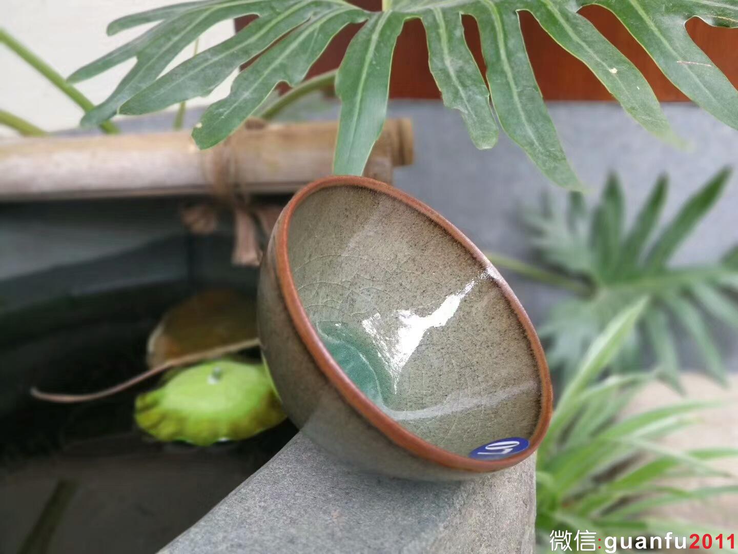 王東凱 單色釉：口徑8.8*5