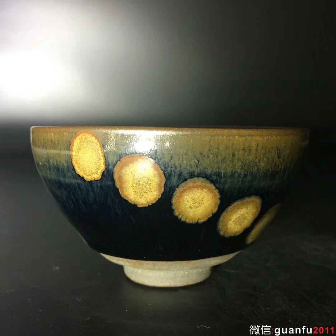 呂竹興師傅 特色盞黃金甲系列：口徑8.8*5