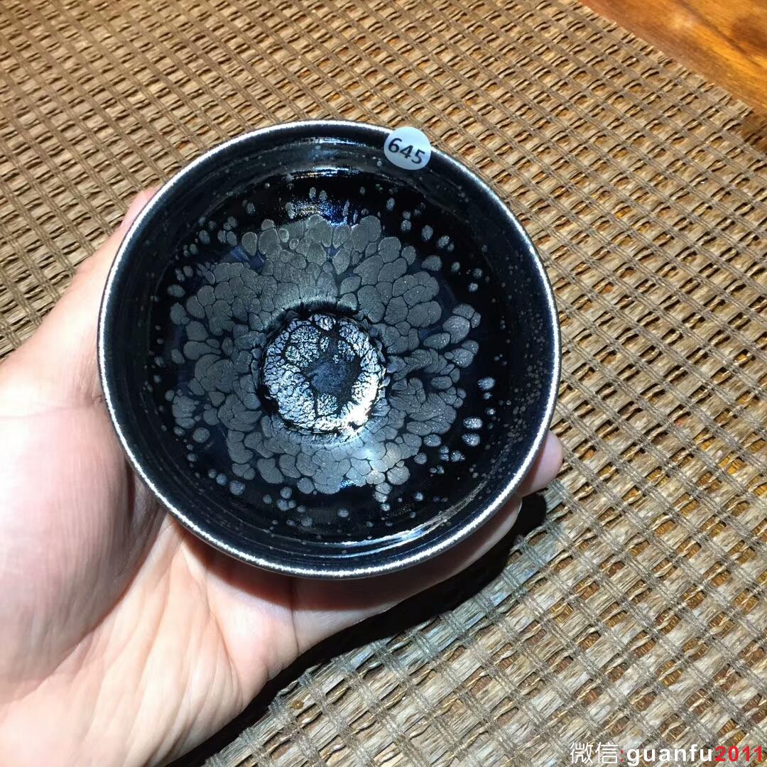 闕梅嬌老師 黑底銀滴 鷓鴣斑樽杯：口徑9.5*5.8