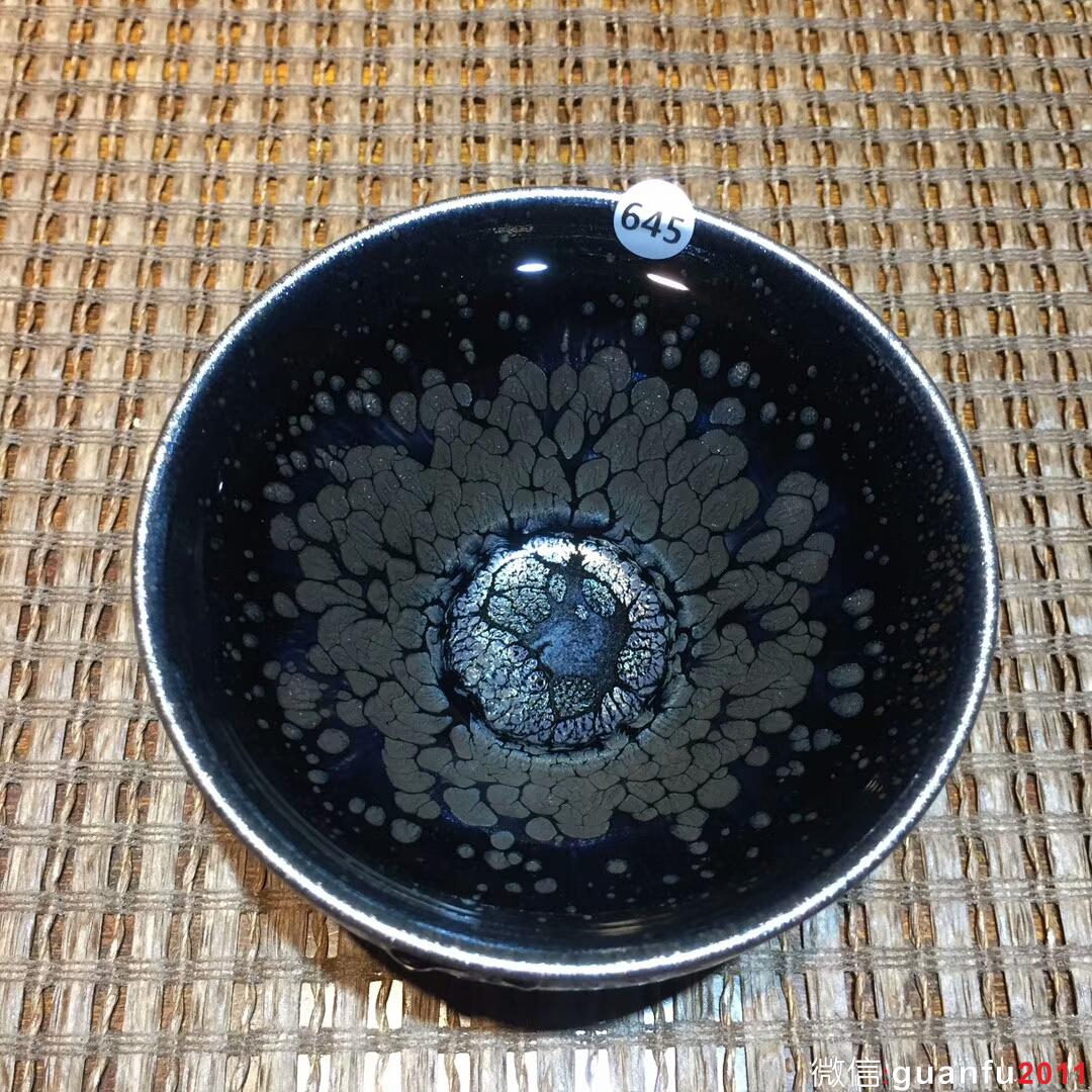 闕梅嬌老師 黑底銀滴 鷓鴣斑樽杯：口徑9.5*5.8