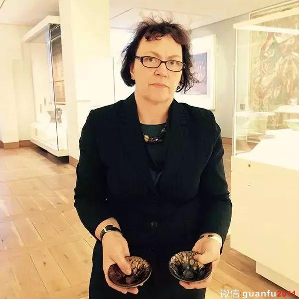 建盞大師黃美金獲評全國非物質(zhì)文化遺產(chǎn)保護(hù)先進(jìn)個人