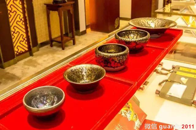 建盞大師黃美金獲評全國非物質(zhì)文化遺產(chǎn)保護(hù)先進(jìn)個人