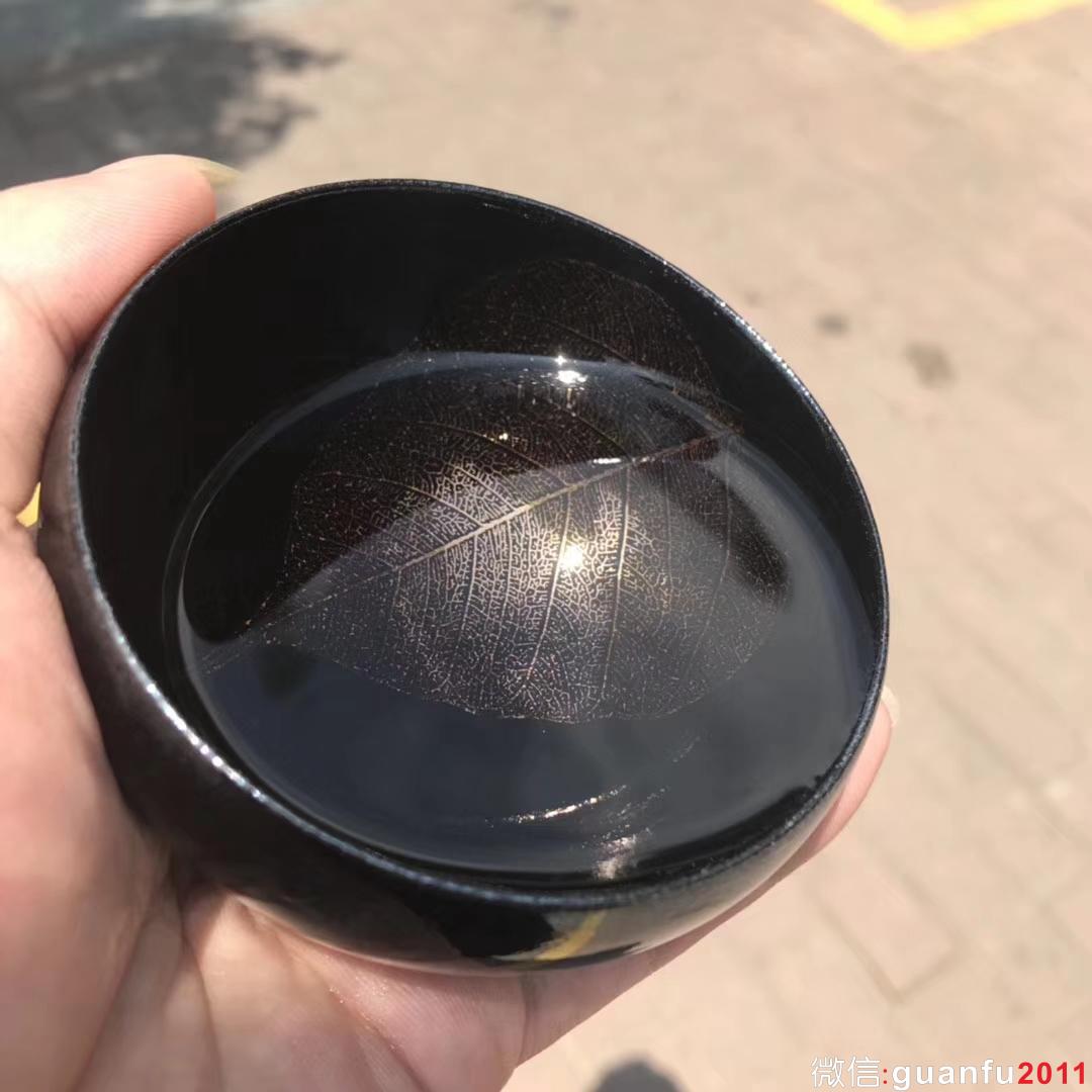 張中欽老師作品:一葉菩提、黑釉金木葉 禪定