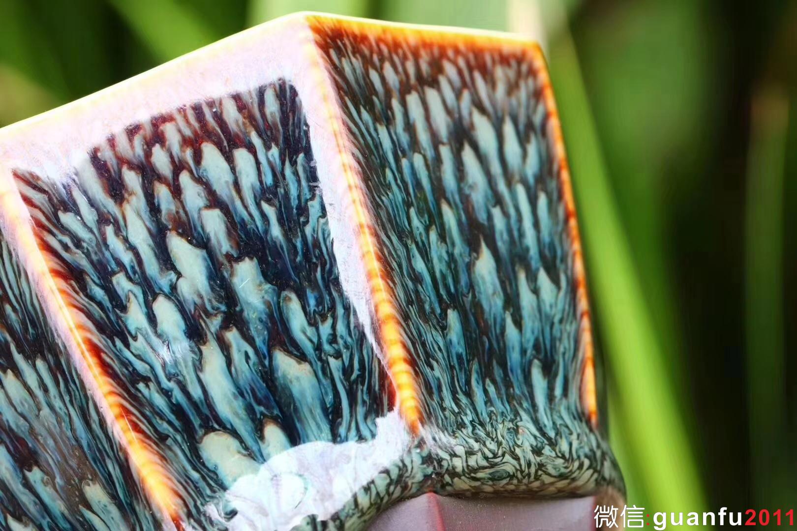 【作者】：范澤鋒 【品名】：漢風(fēng)八韻 【尺寸】：口徑8.5 高5.3 【作用】：軟化水質(zhì) 【材質(zhì)】：天然胎土和釉礦石的完美結(jié)合