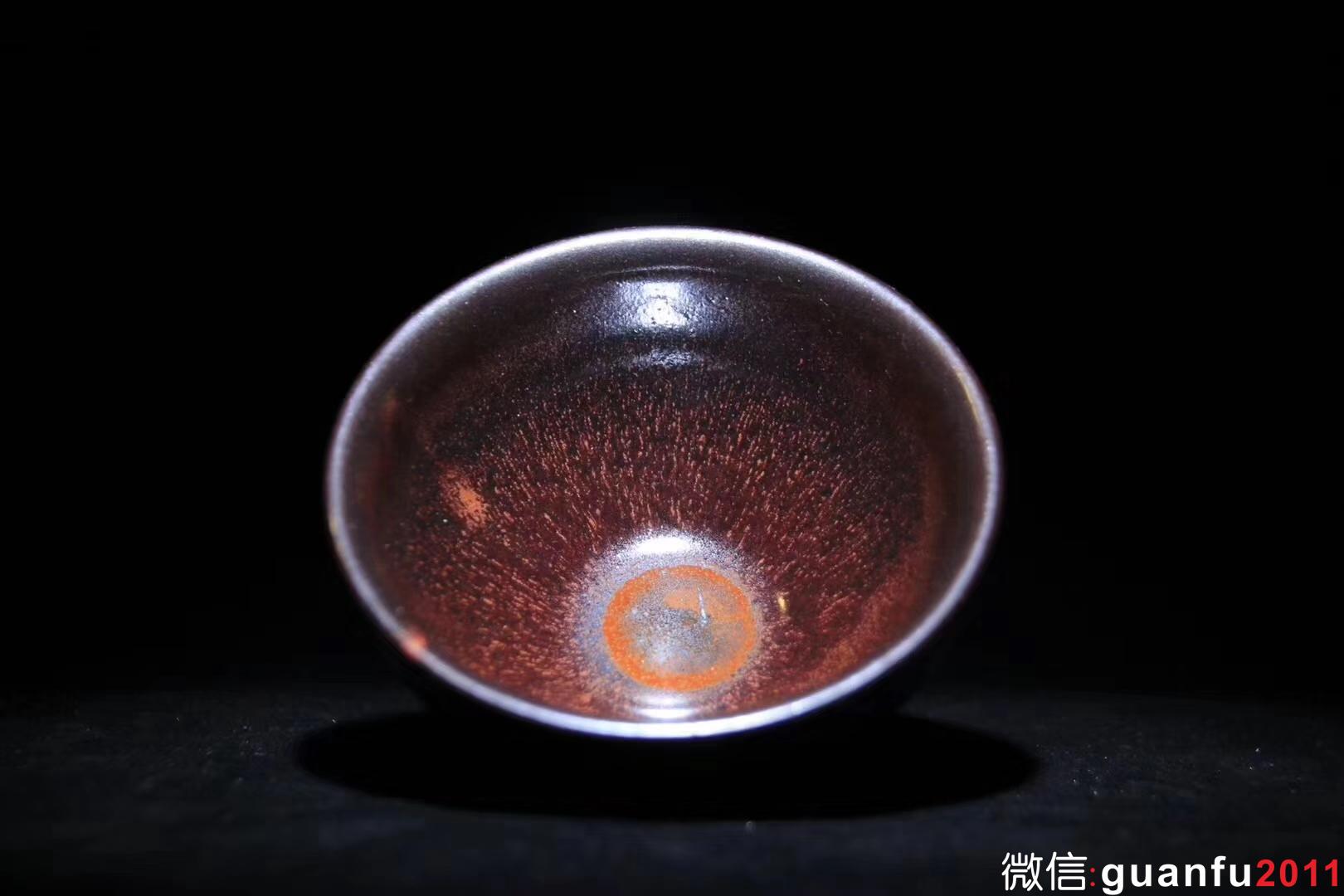 【作者】李遠(yuǎn)興老師 作品 【品名】柴燒 【規(guī)格】9.5 x 5.8 cm 【品相】全品無暇 【材質(zhì)】鐵胎，天然礦釉 【產(chǎn)地】建陽·水吉