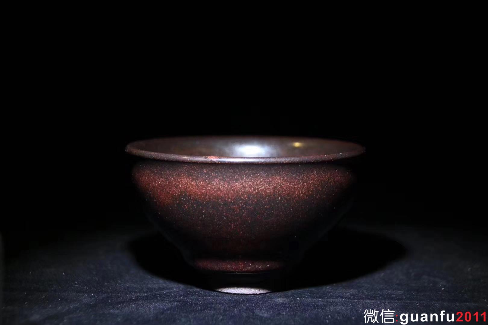 【作者】李遠(yuǎn)興老師 作品 【品名】柴燒 【規(guī)格】9.5 x 5.8 cm 【品相】全品無暇 【材質(zhì)】鐵胎，天然礦釉 【產(chǎn)地】建陽·水吉