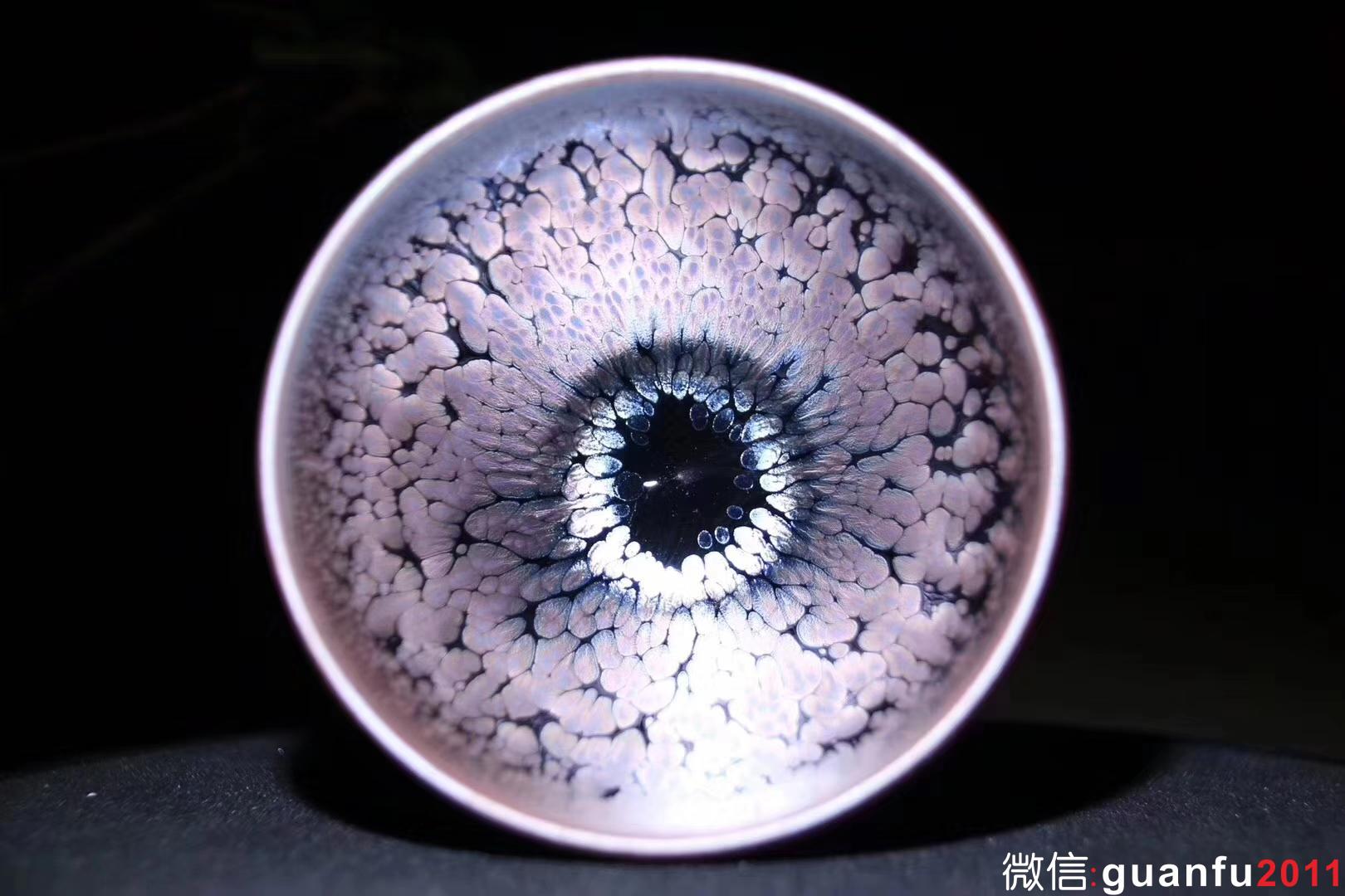 【作者】李昌海老師 作品 【品名】彩華-鷓鴣斑 【規(guī)格】9 x 5.8 cm  【制作】落款配證書(shū)  【品相】全品無(wú)暇 【材質(zhì)】鐵胎，天然礦釉 【產(chǎn)地】建陽(yáng)·水吉 【燒制溫度】1300度