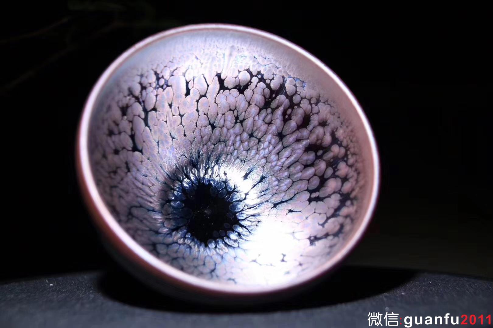 【作者】李昌海老師 作品 【品名】彩華-鷓鴣斑 【規(guī)格】9 x 5.8 cm  【制作】落款配證書(shū)  【品相】全品無(wú)暇 【材質(zhì)】鐵胎，天然礦釉 【產(chǎn)地】建陽(yáng)·水吉 【燒制溫度】1300度