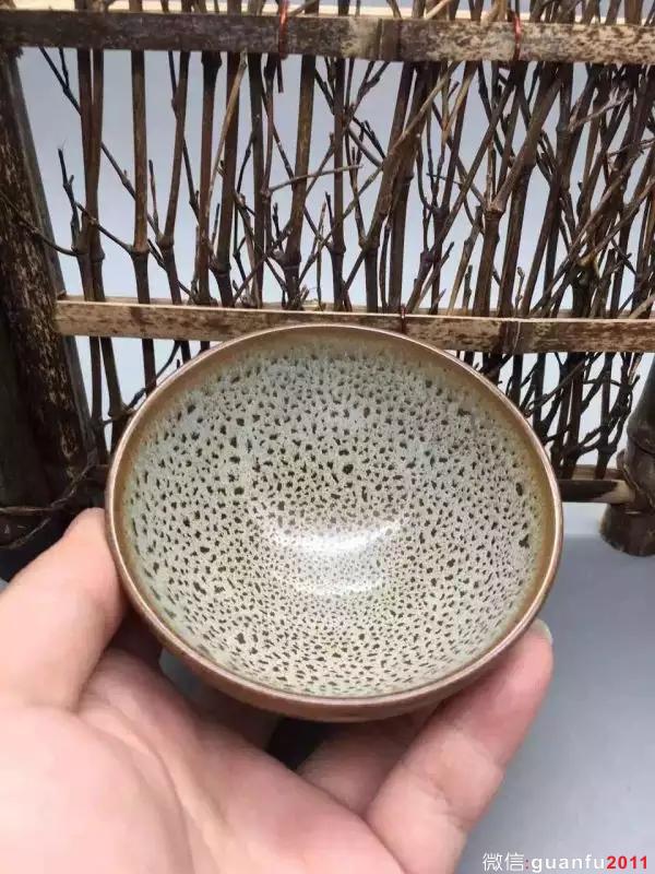 范澤鋒老師 天目油滴茶盞 口徑：8.8高：5.5