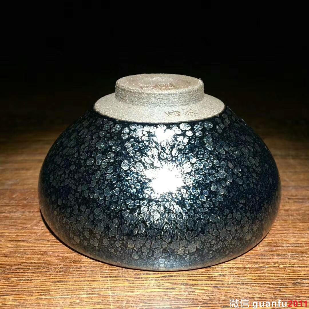 踏雪～盞內(nèi)外雪花四濺 李昌海師傅作品，口徑8.8肚大9.3高4.8