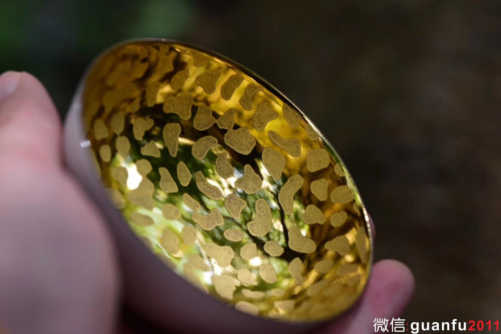 青如天 明如鏡 薄如紙 聲如磬   【青瓷刻金釉 】 范澤鋒老師作品   豐字款  口徑：7.5 高4.5左右