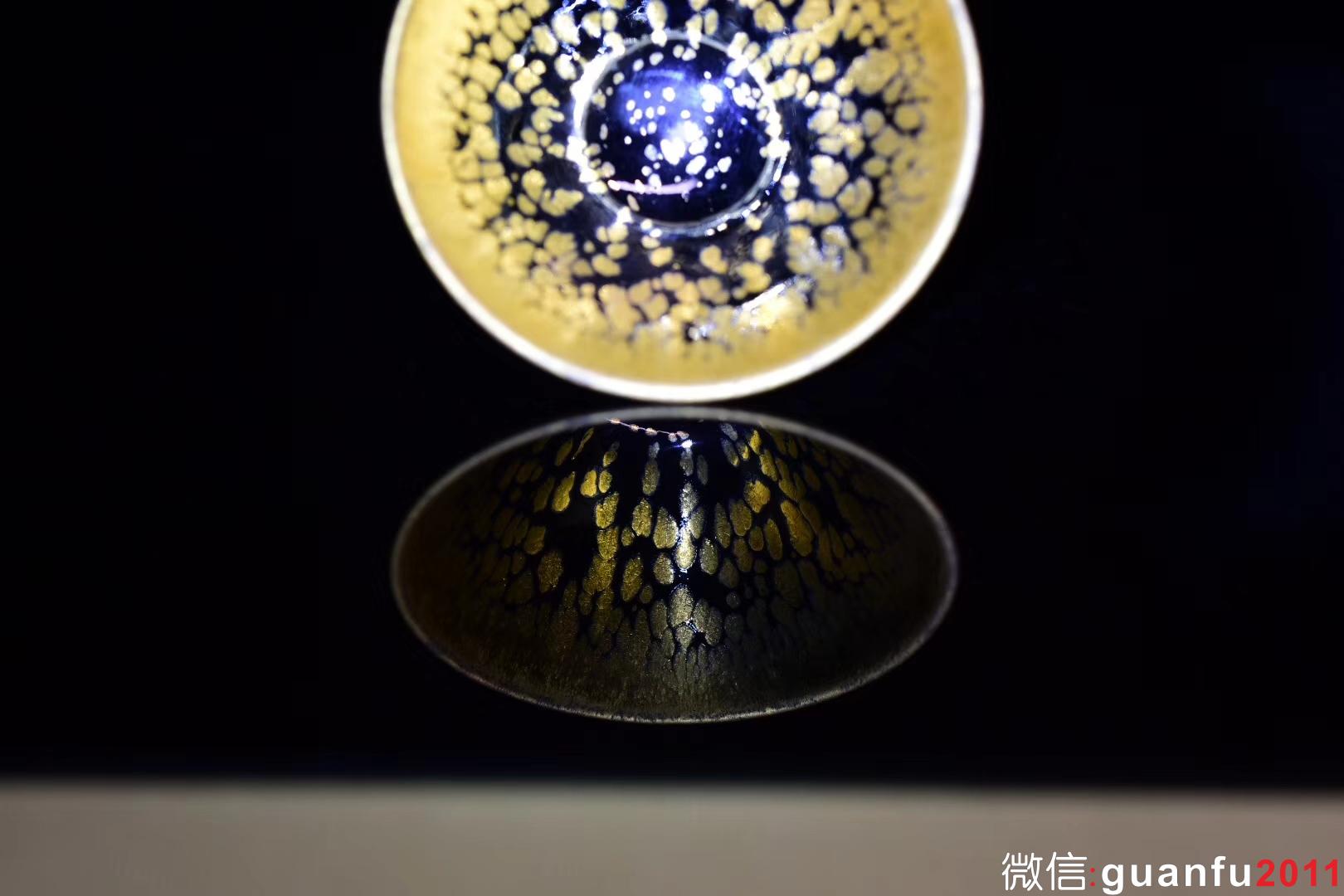 金油滴開宗大師 黃美金老師作品 珍藏版撇口小斗笠稀有口徑：8公分 高4.5公分 極品無暇滿斑 已停燒作品