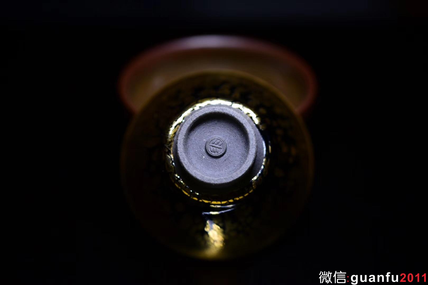 金油滴開宗大師 黃美金老師作品 珍藏版撇口小斗笠稀有口徑：8公分 高4.5公分 極品無暇滿斑 已停燒作品