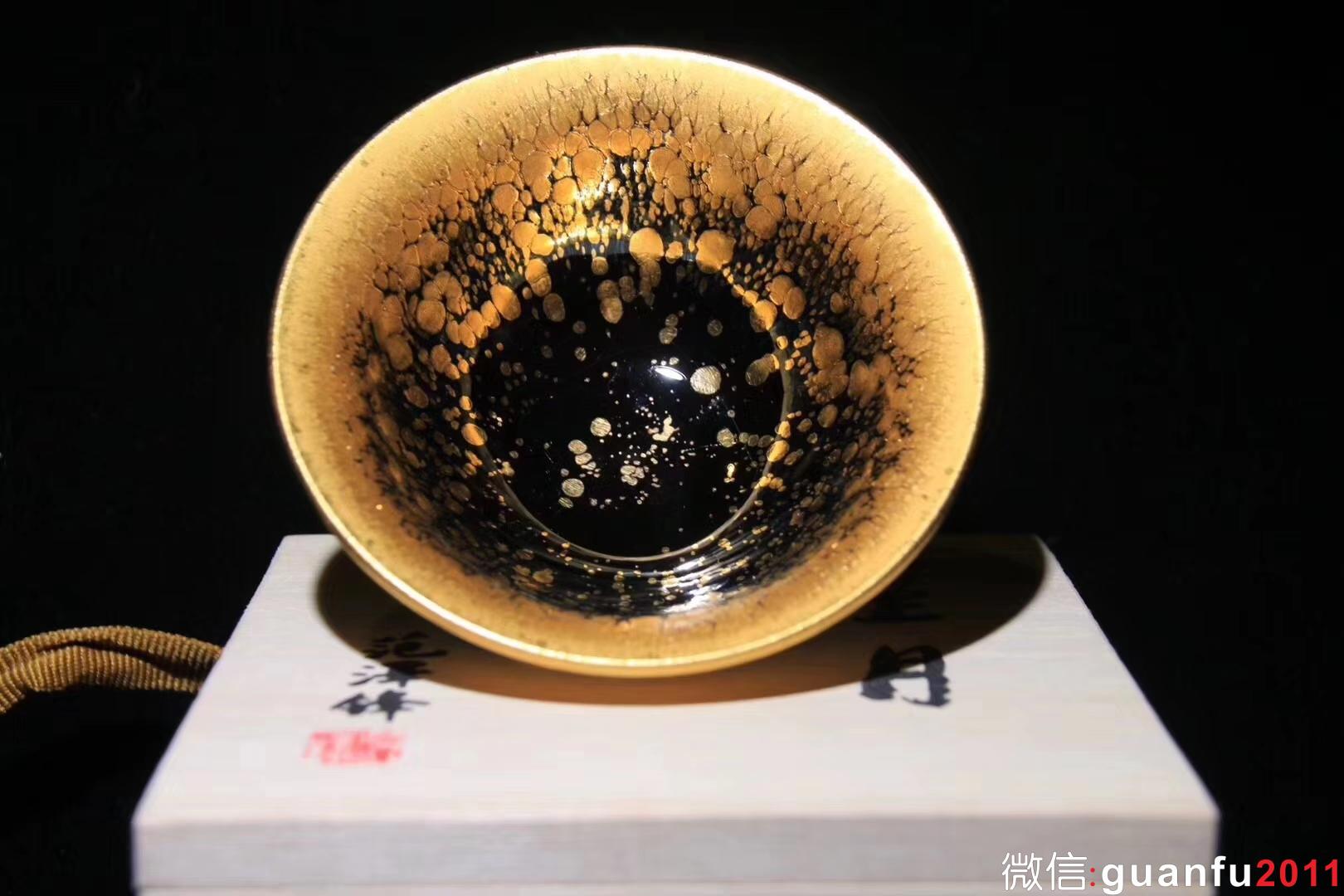 金油滴-范澤鋒老師制 規(guī)格：9.3*4.5公分